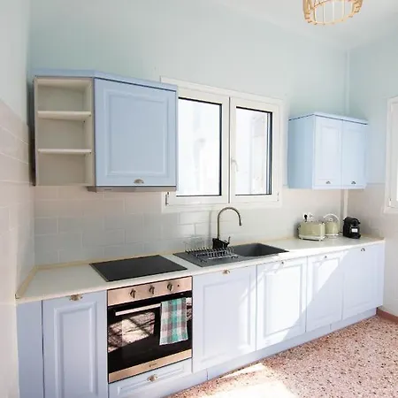 Acropolis Terrace Retreat * אתונה